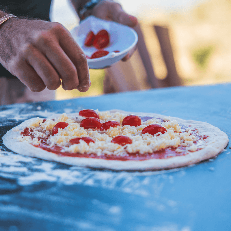 Forno-de-Pizza-Nino-a-Gas-ou-Pellet-com-Pedra-Redonda-e-Chamine-CFBM-PO-350-RC-GP