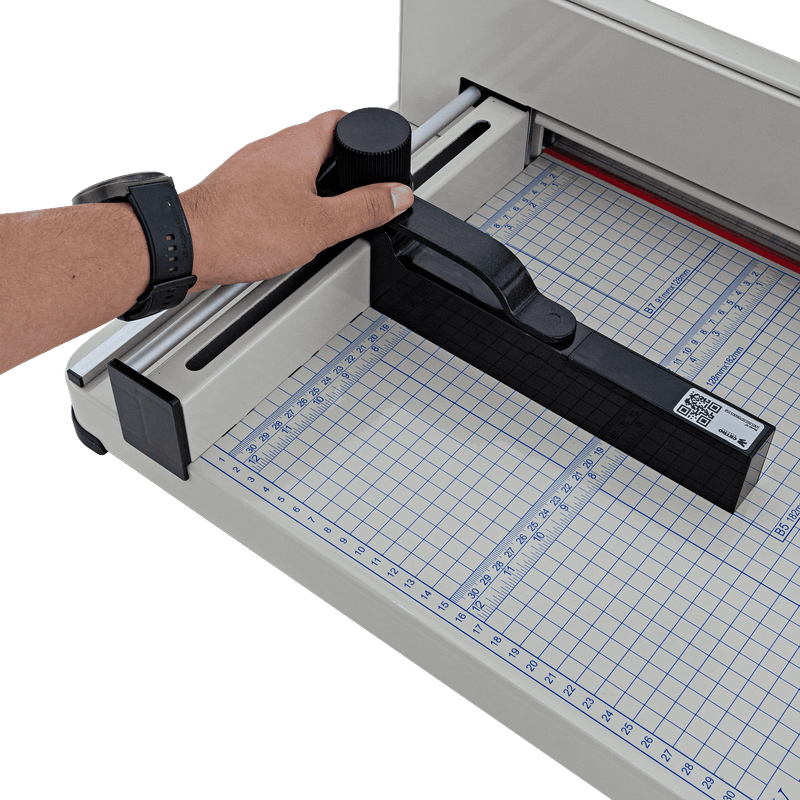 cetro-office-guillotine-machine-cgpm-a4